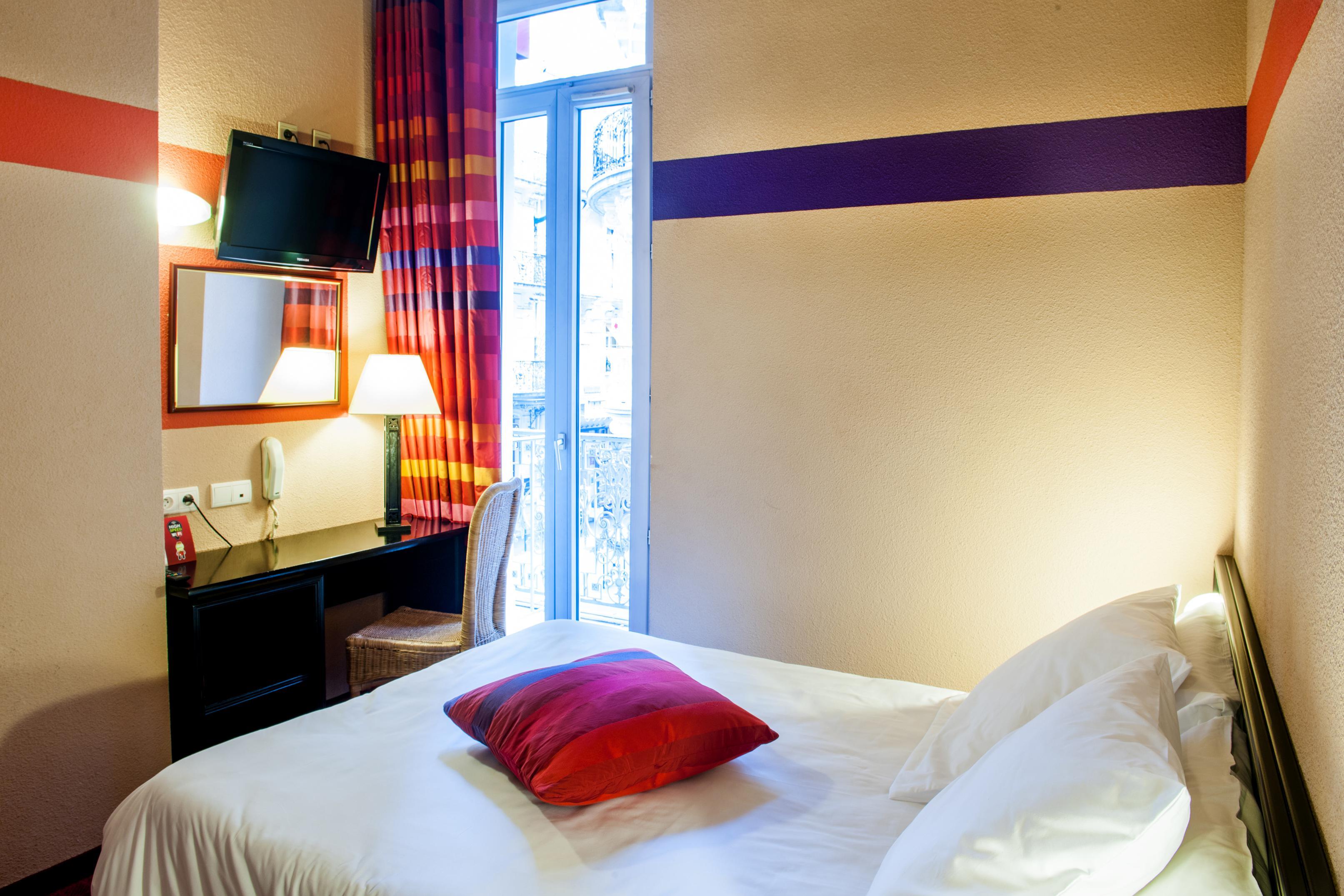 Saint Sauveur Hotel 3*